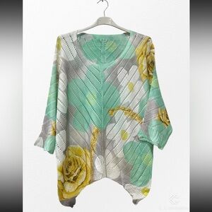 MADE IN ITALY Floral Knit Women's Top